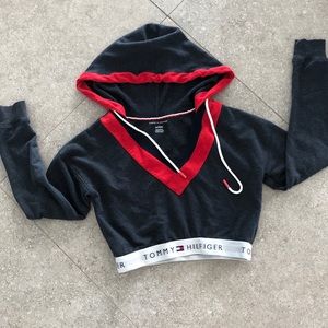 Tommy Hilfiger Cropped Hoodie